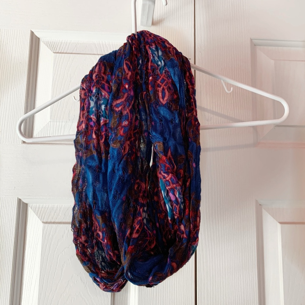 Infinity scarf